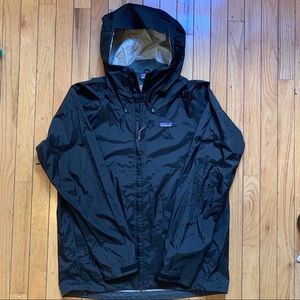 Patagonia windbreaker
